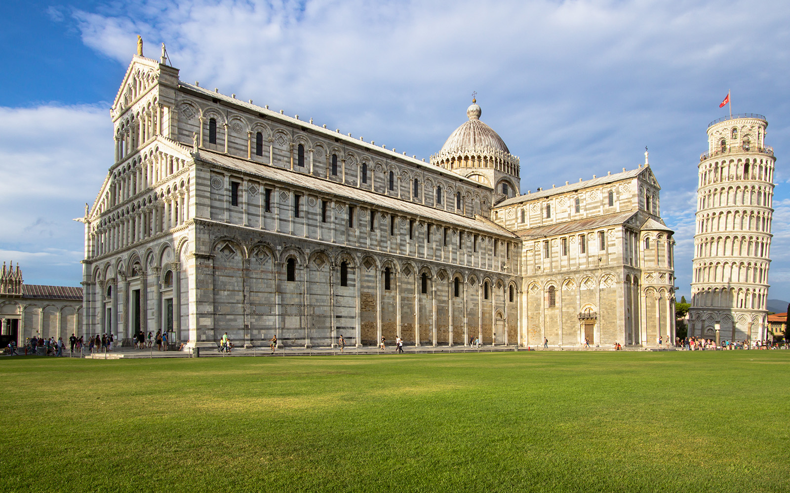 Pisa Cathedral facade featuring pristine Statuario marble in Romanesque architecture